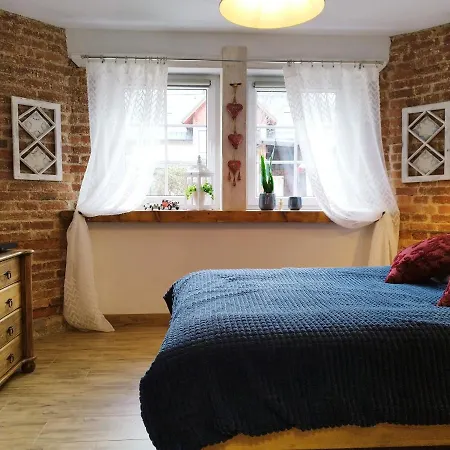 Strazacka 2 Апартаменты *